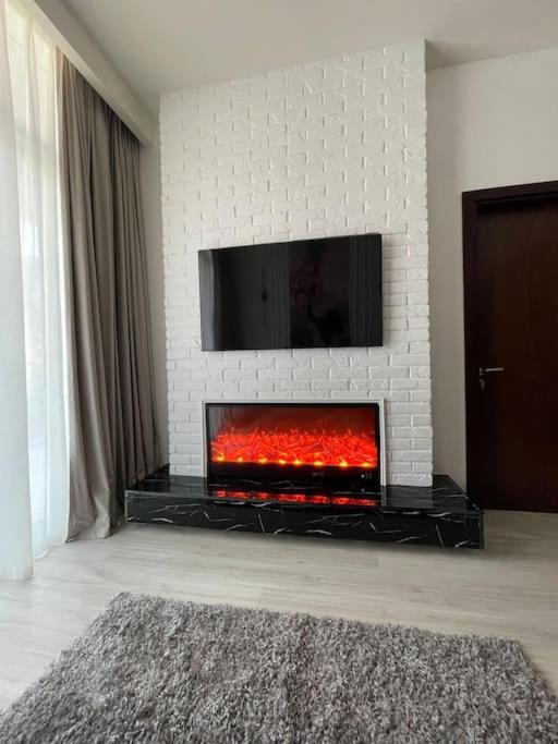New Luxury Modern Canal View. Apartment Dubai Bagian luar foto