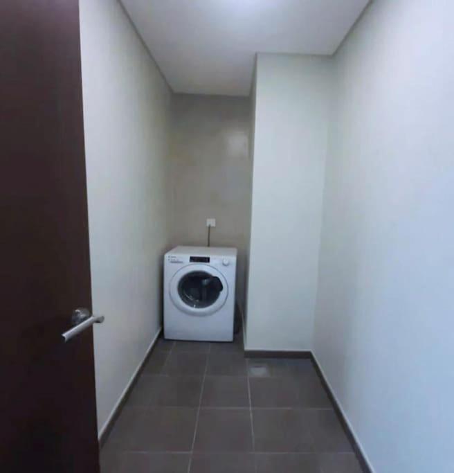 New Luxury Modern Canal View. Apartment Dubai Bagian luar foto