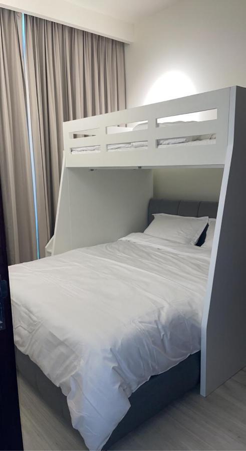 New Luxury Modern Canal View. Apartment Dubai Bagian luar foto